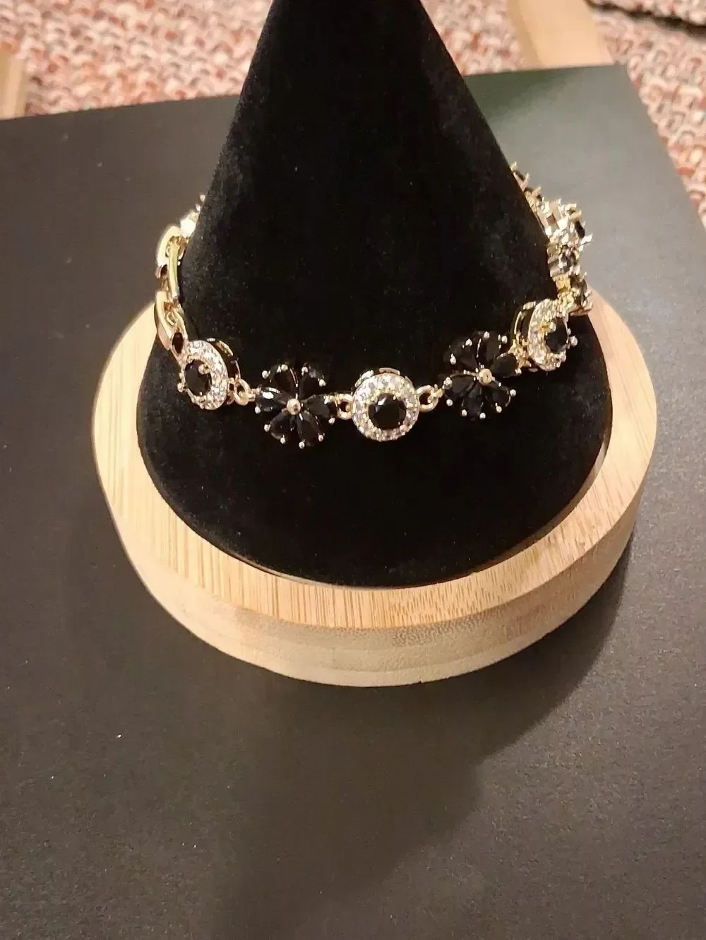 18k GF Elegant Black Stone Floral Bracelet With CZ